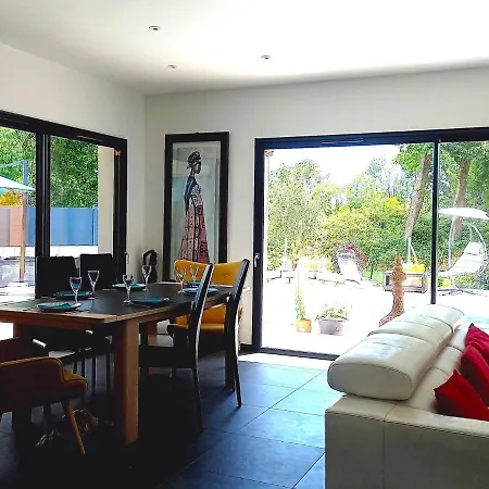 Charming House With Private Pool