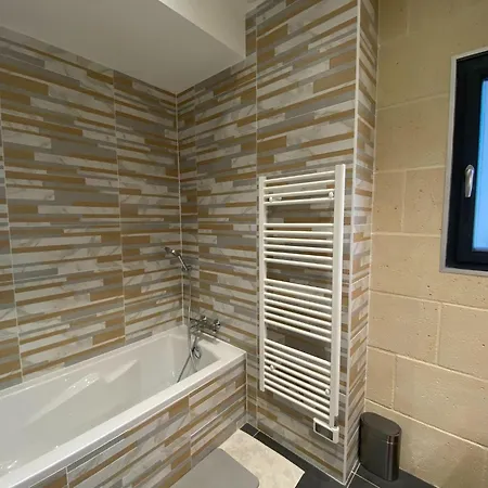 Charming House With Private Pool 마고칸테나크